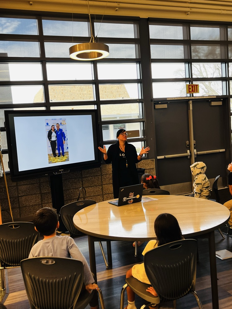 Mrs. Leon giving an important lesson on perseverance .