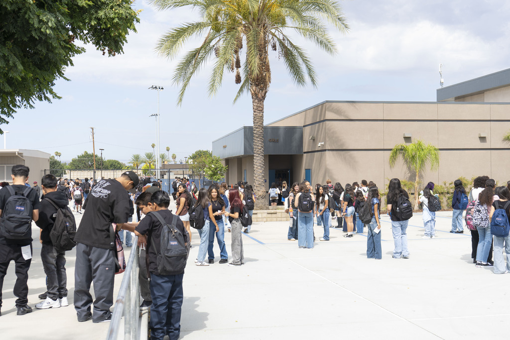Acacia Middle School passing period