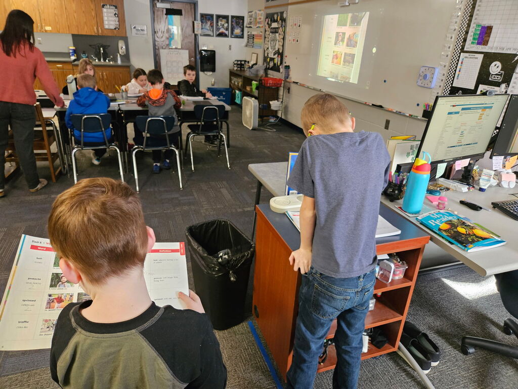 Peer Vocabulary Learning