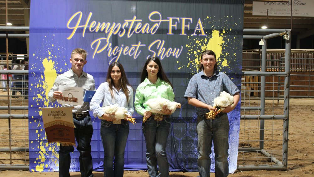 Sophia Harvey and FFA students at 2026 Project Show