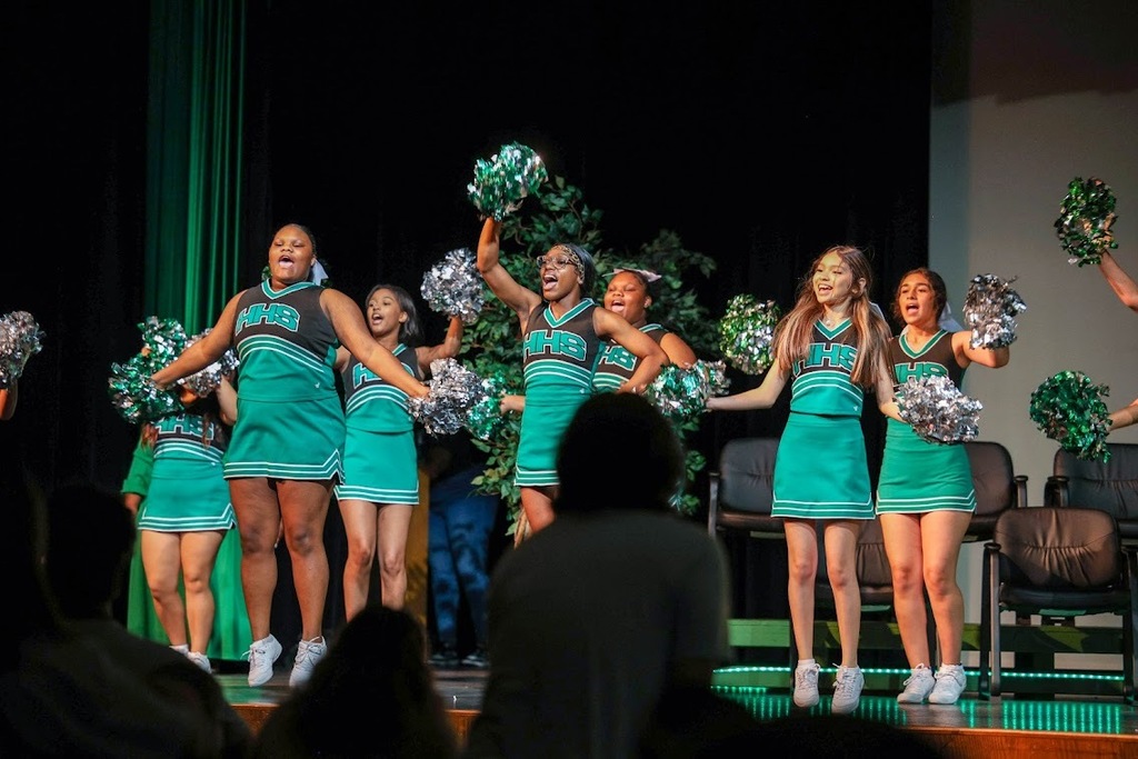 HHS Cheer