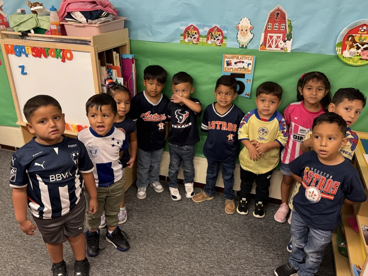 students in jerseys