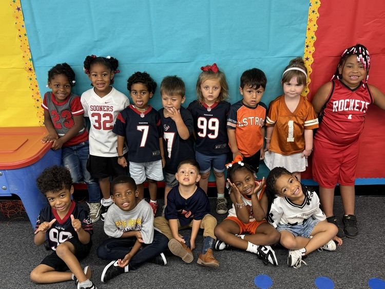 students in jerseys