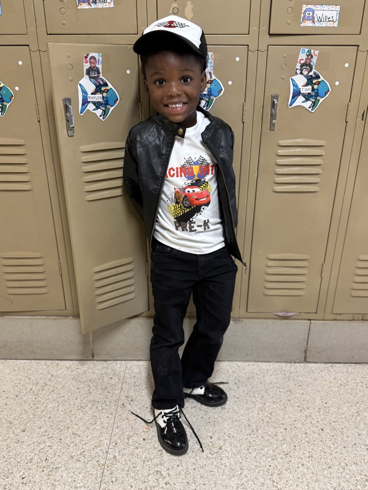 students dressed as 50’s