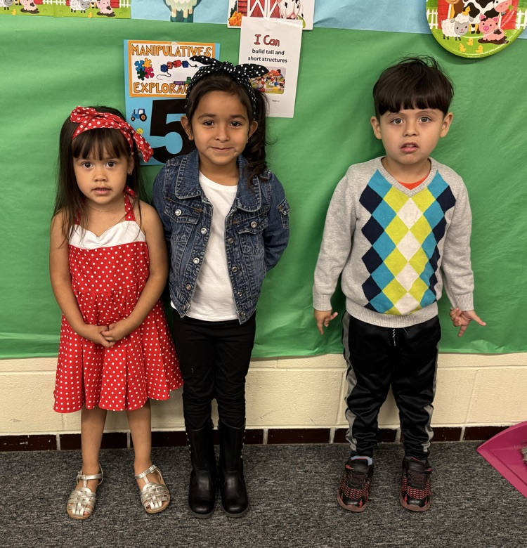 students dressed as 50’s