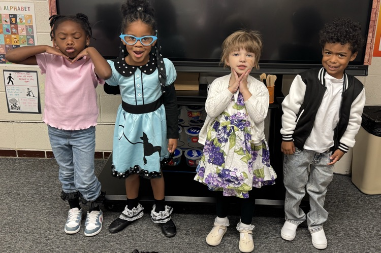 students dressed as 50’s