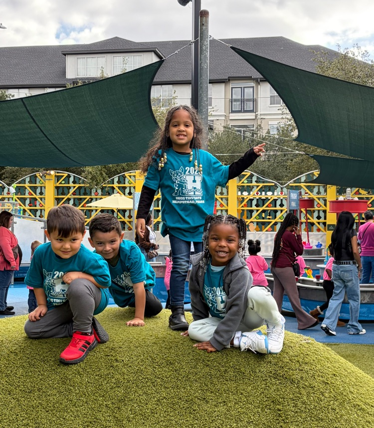 students at the children’s museum