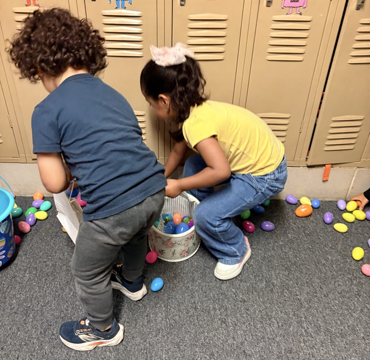 students hunting eggs