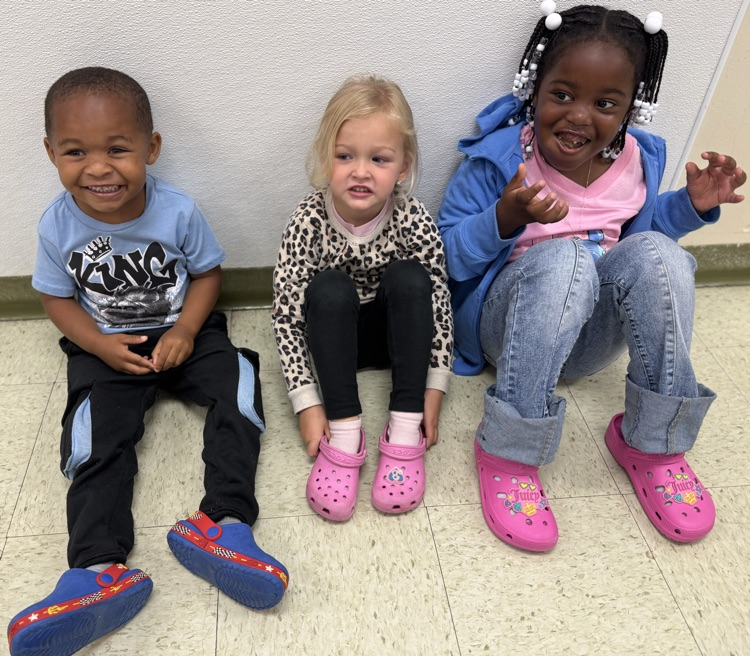 students in crocs