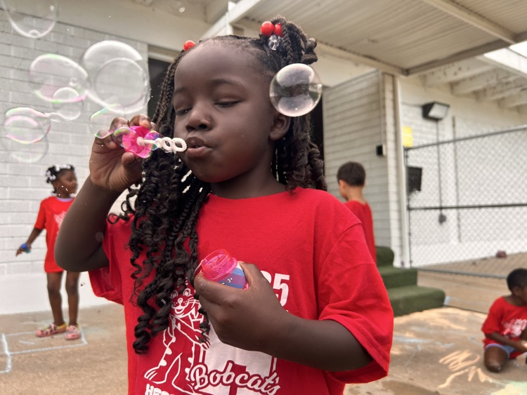 students at field day
