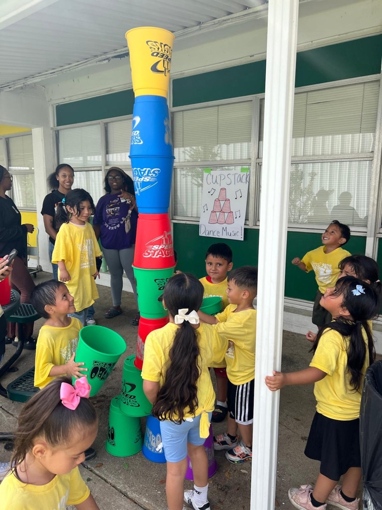 students at field day