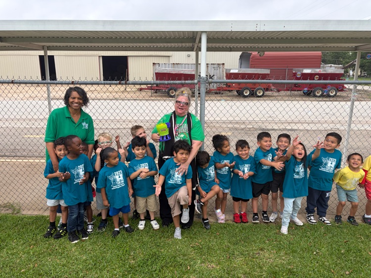 students at field day
