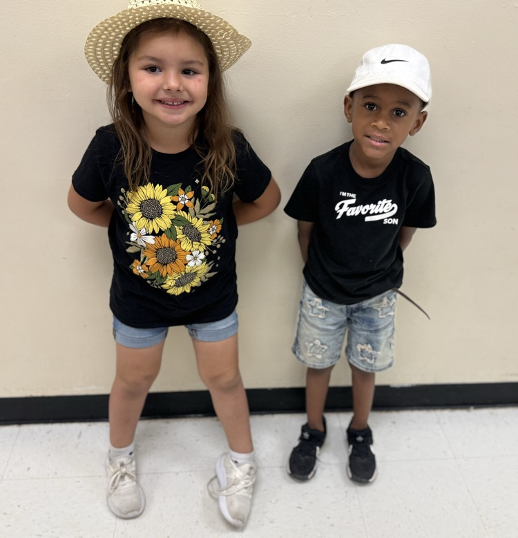 students in hat