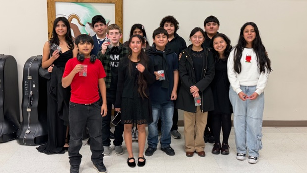 HMS Division 1 band students