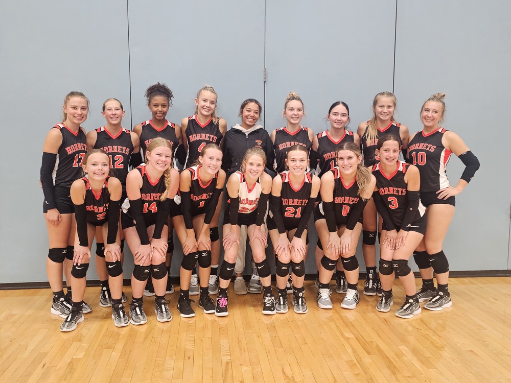 2025 Hornet Volleyball Team