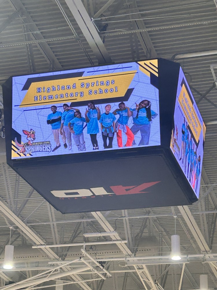 HSES LifeReady Team on the screen