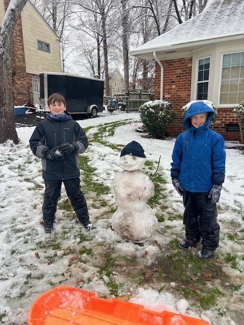 students in the snow