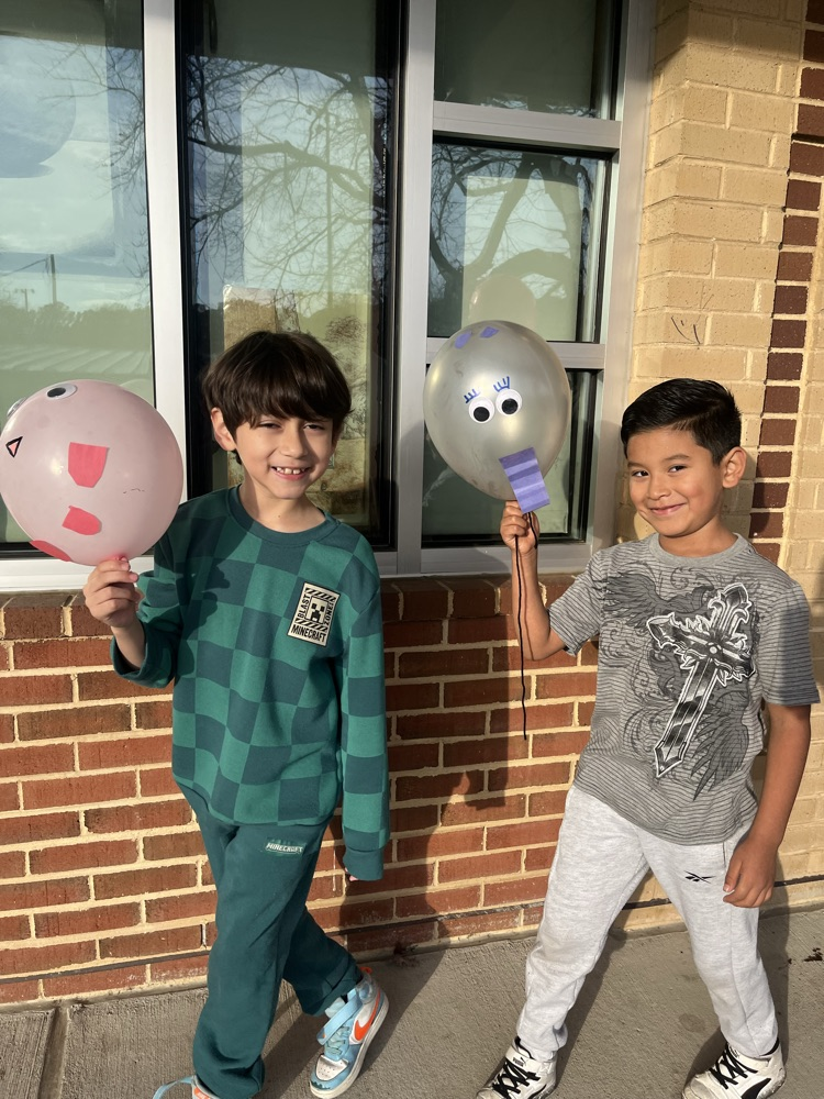 balloons over broadway