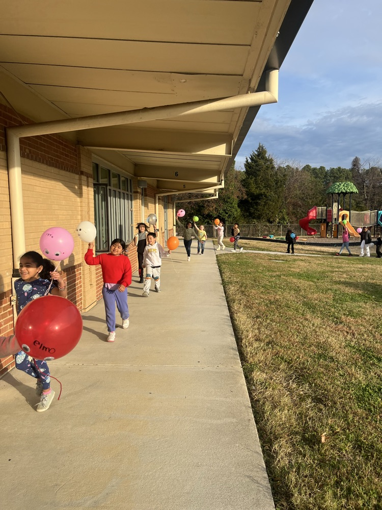 balloons over broadway