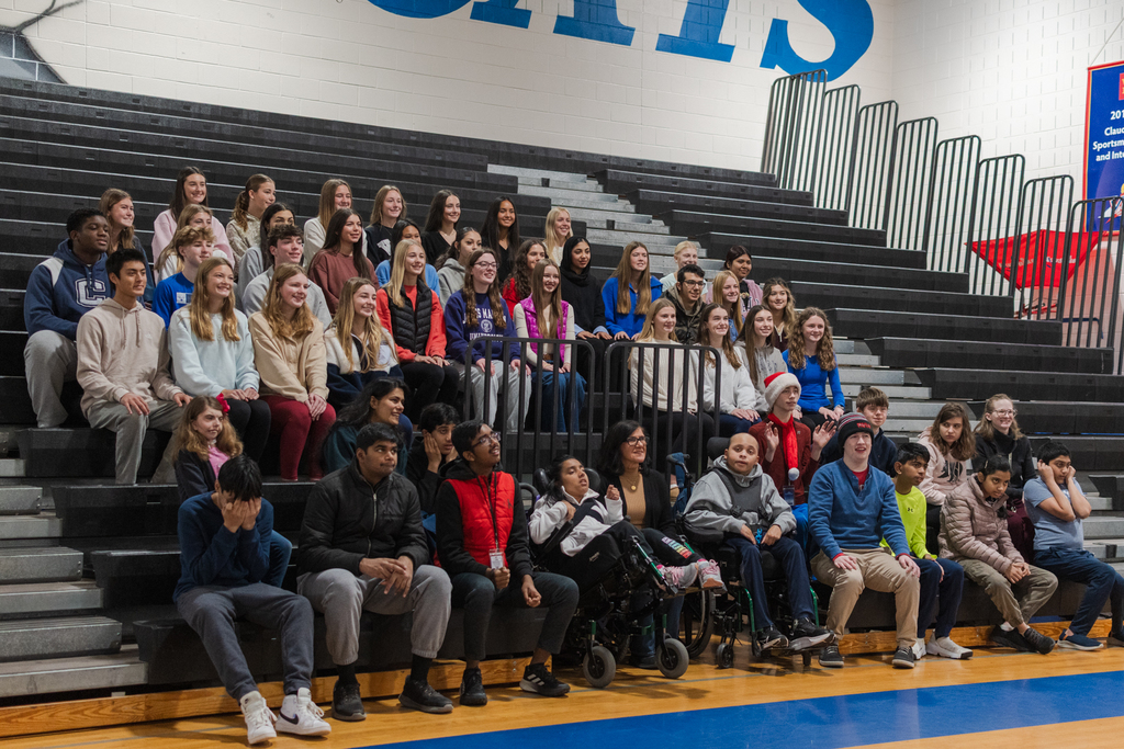 circle of friends club