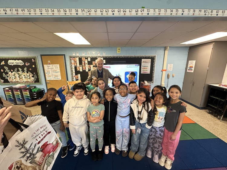 mystery reader in Macknight