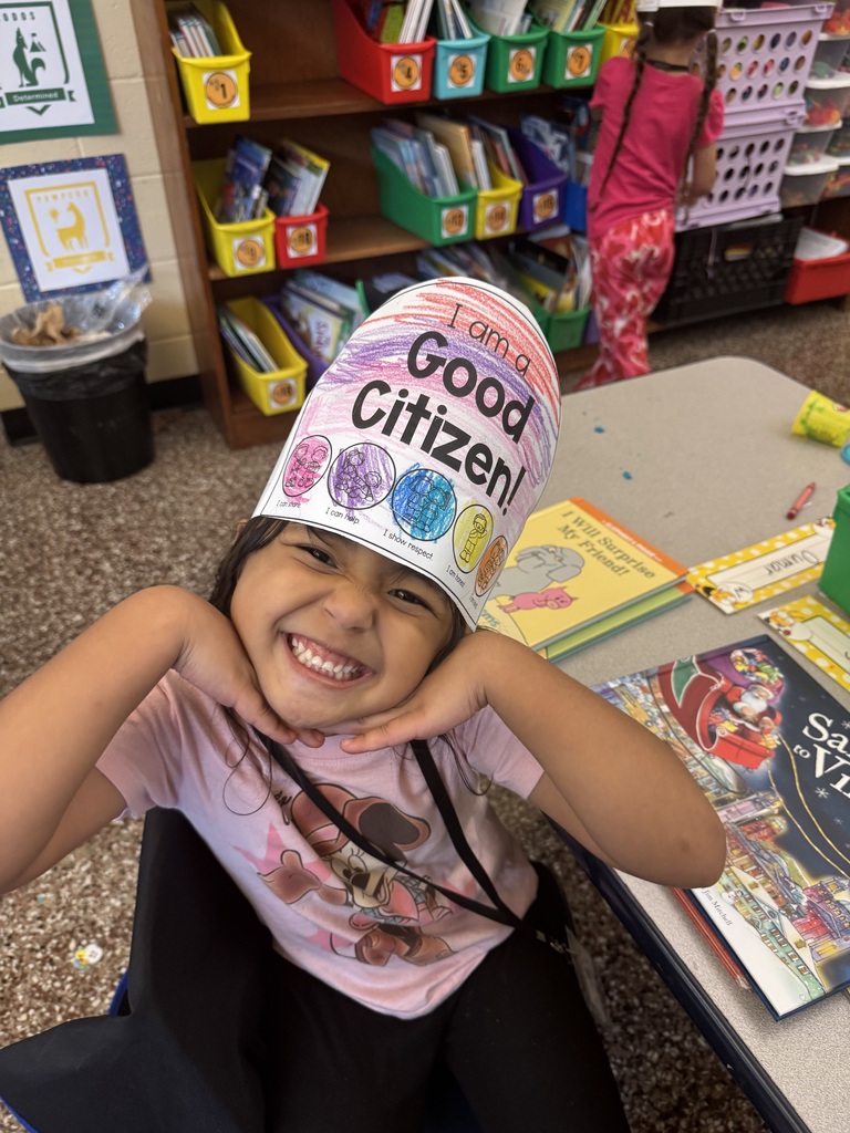 Kindergarten citizenship crowns 