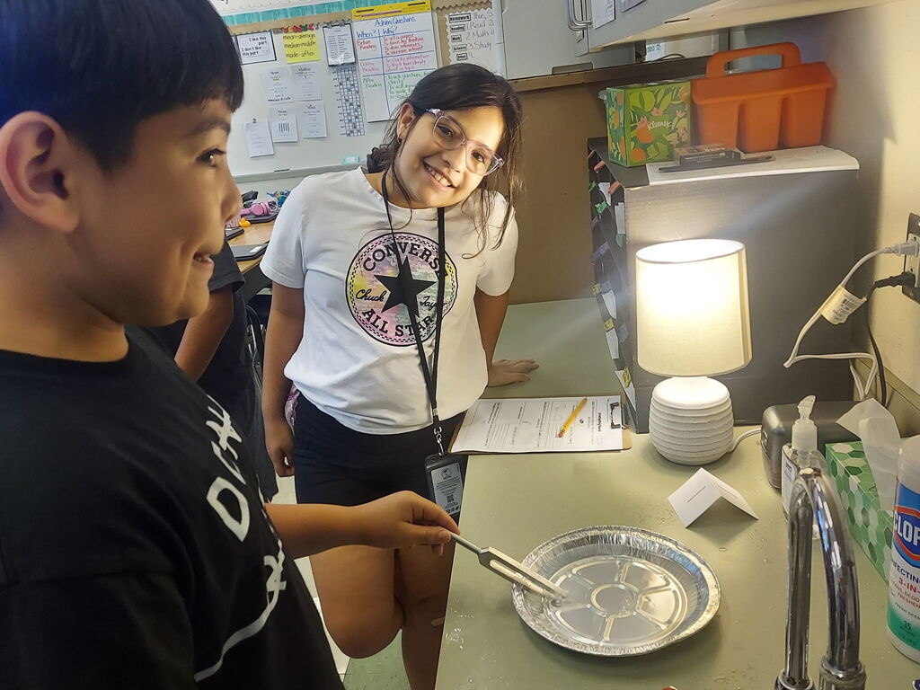 5th grade scientists!! 🧫🧪🥼 Mrs. Billers 5th graders explored together with different sound stations, as well investigating how sound travels through different mediums.