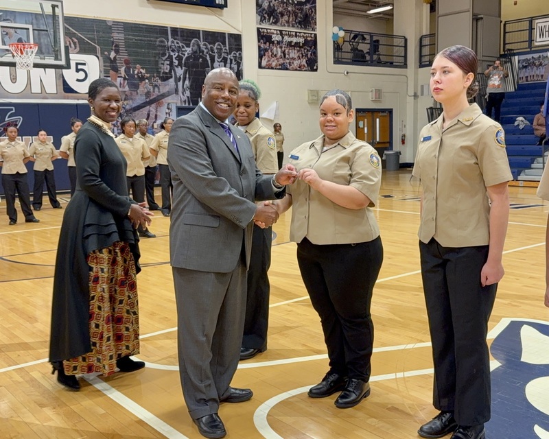 Varina JROTC Cadets Receive Tees