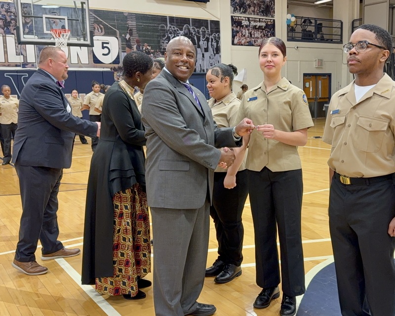 Varina JROTC Cadets Receive Tees