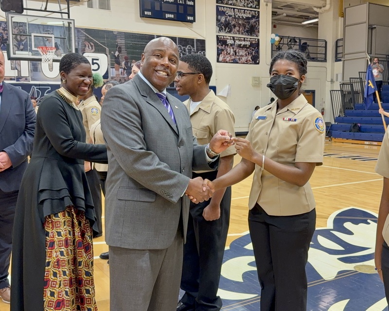 Varina JROTC Cadets Receive Tees