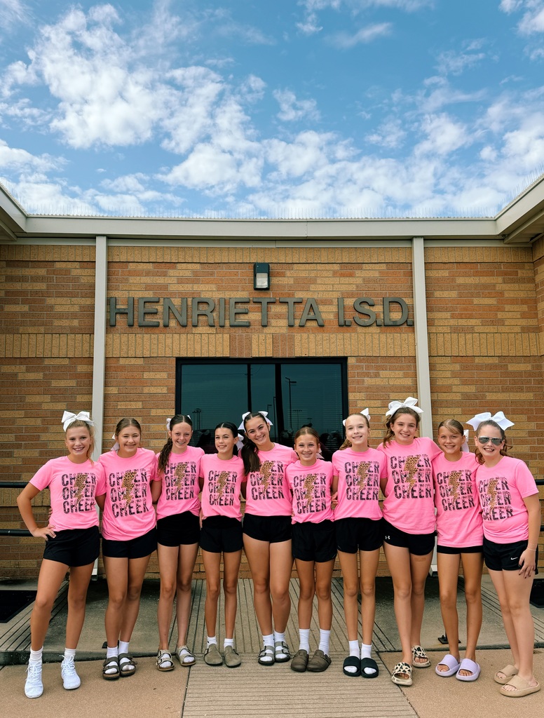 These adorable HJH Cheerleaders are off to camp! Have a great time!