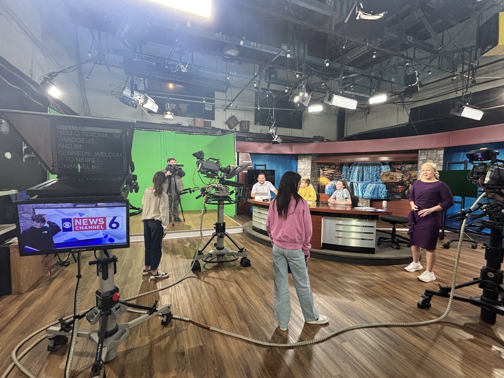 HJH Students at Channel 6 in Wichita Falls, TX.