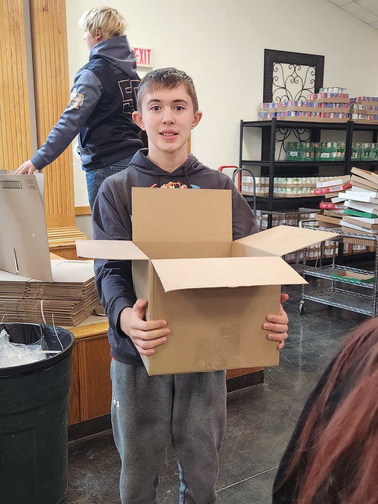 Student Volunteers at the Food Pantry!