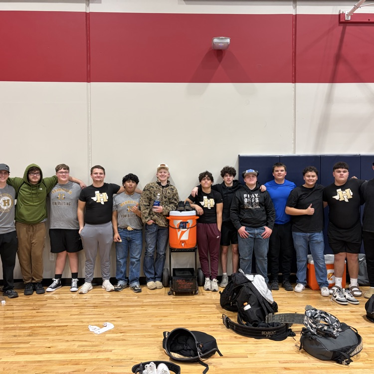 Bearcats competing in Powerlifting at WF Memorial last night! 