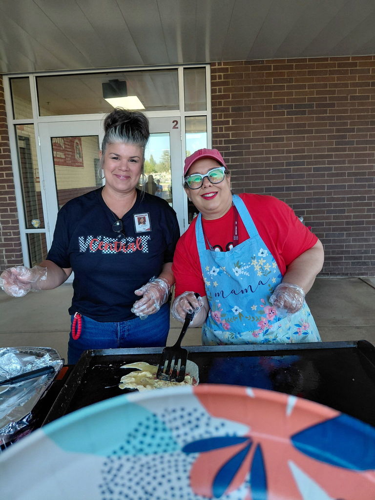 Cooking Breakfast for Our Wolf Pack! ❤️🐺🖤
