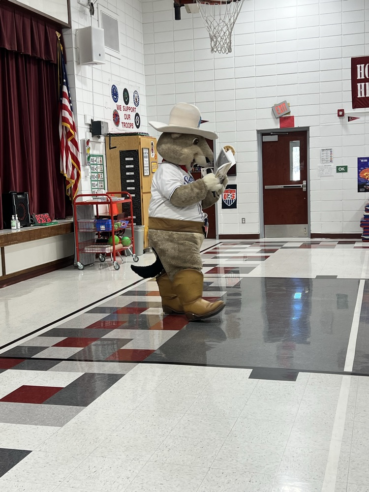 Ruckus sharing his favorite book
