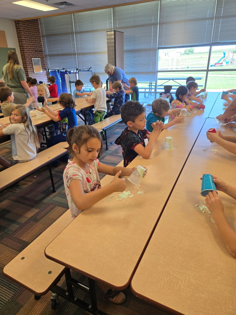Playing with oobleck