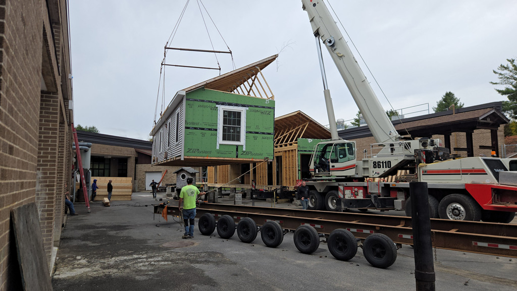 Building Construction house being moved