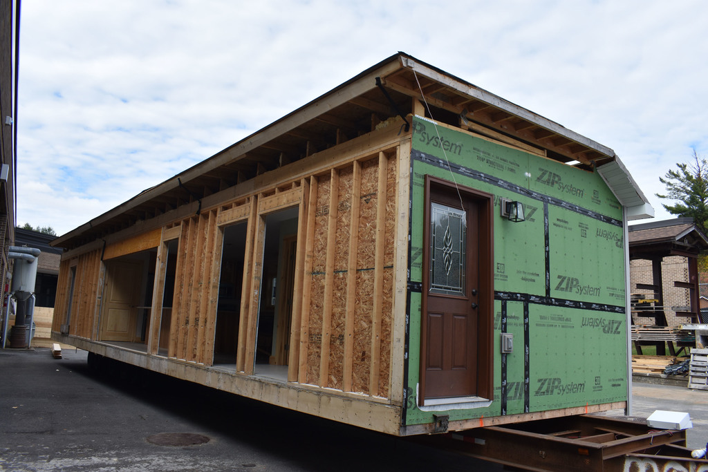 Building Construction house being moved