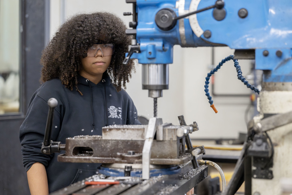 Advanced Manufacturing student working in class