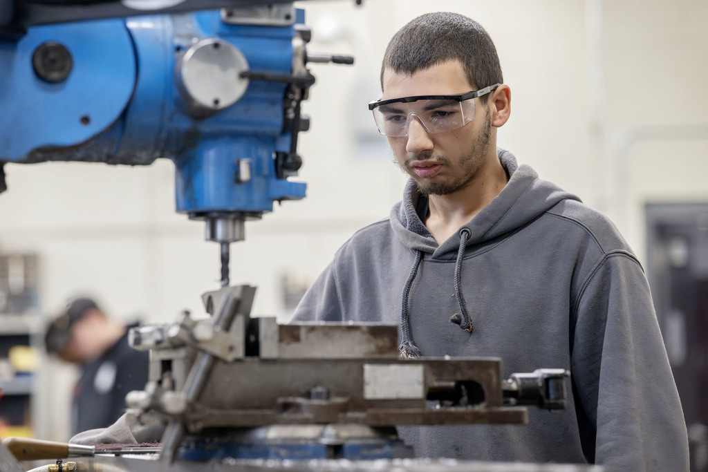 Advanced Manufacturing student working in class
