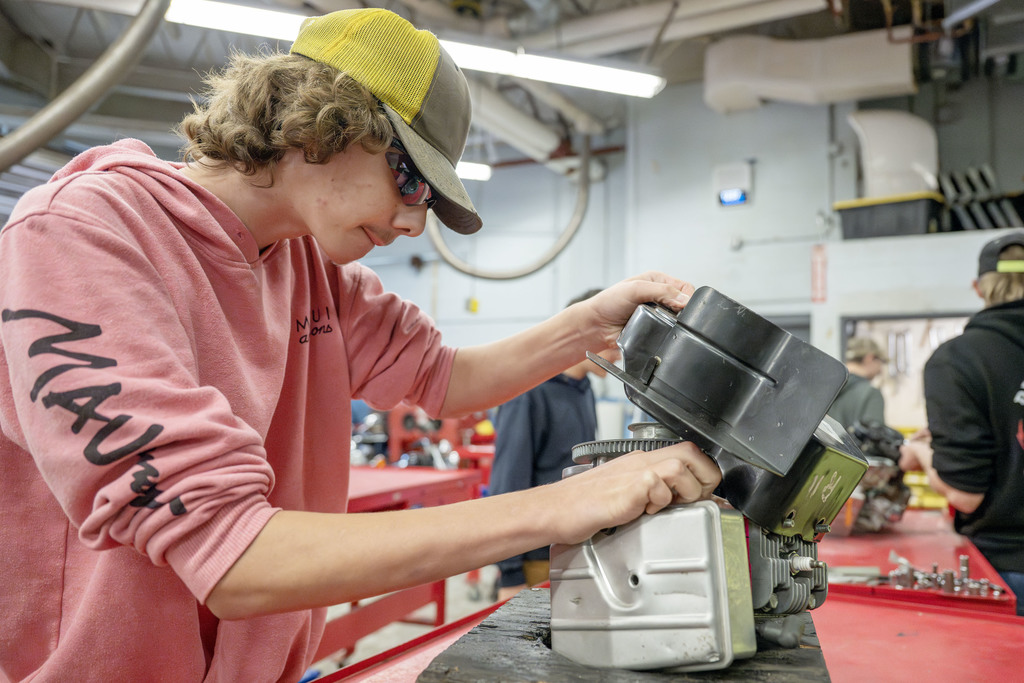 Power Sports student working in class