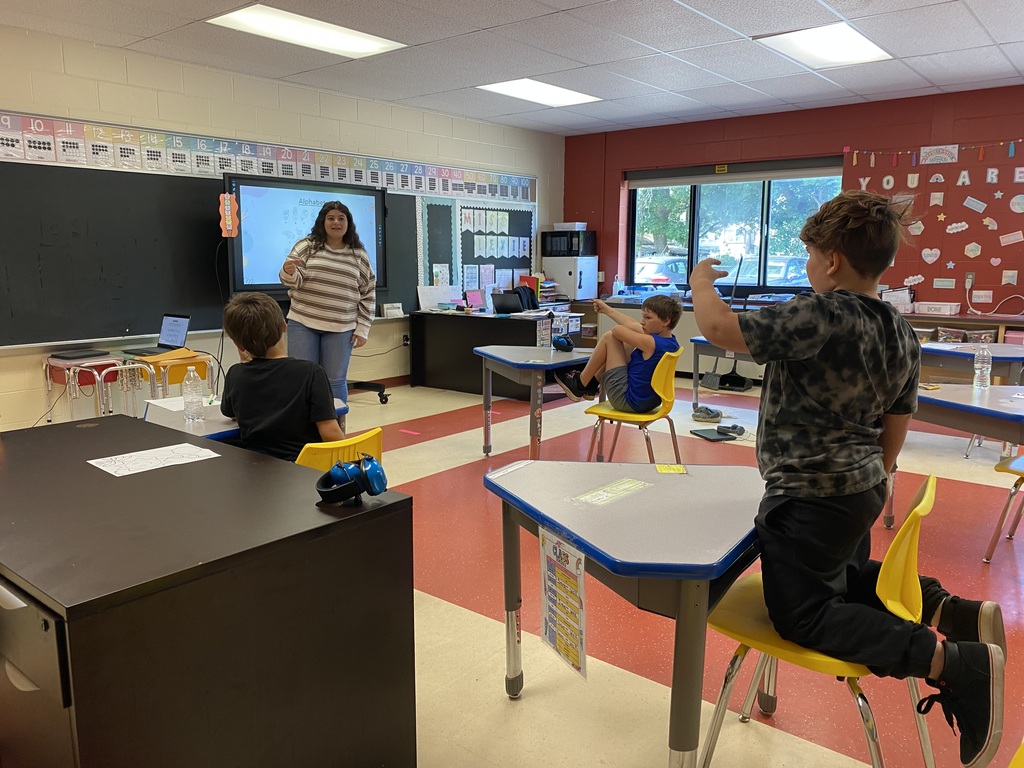 Utica University student Emma Macrina visits Pathways Academy classroom