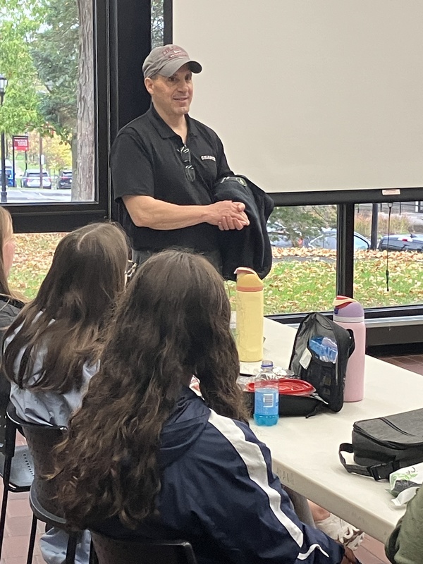 Honors Program students tour Colgate University sustainability program