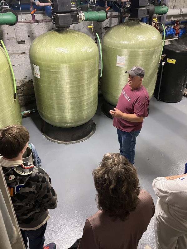 Honors Program students tour Colgate University sustainability program