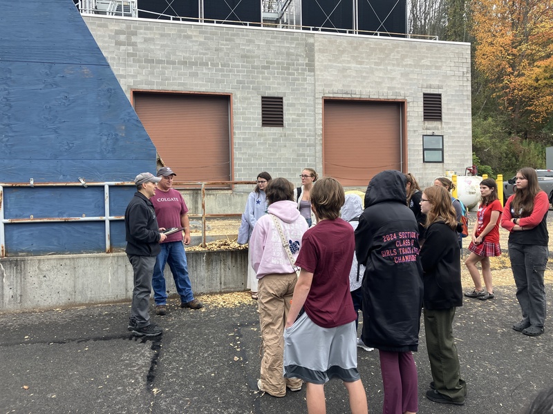 Honors Program students tour Colgate University sustainability program