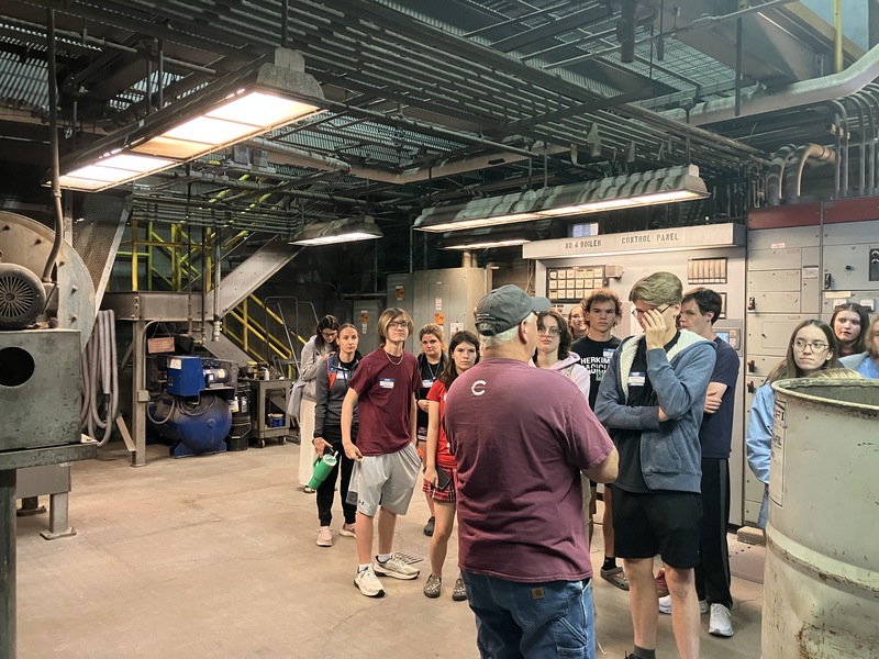 Honors Program students tour Colgate University sustainability program