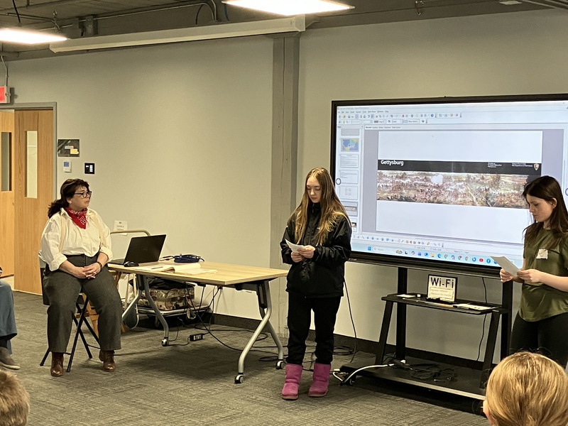 Eighth graders presenting about Civil War