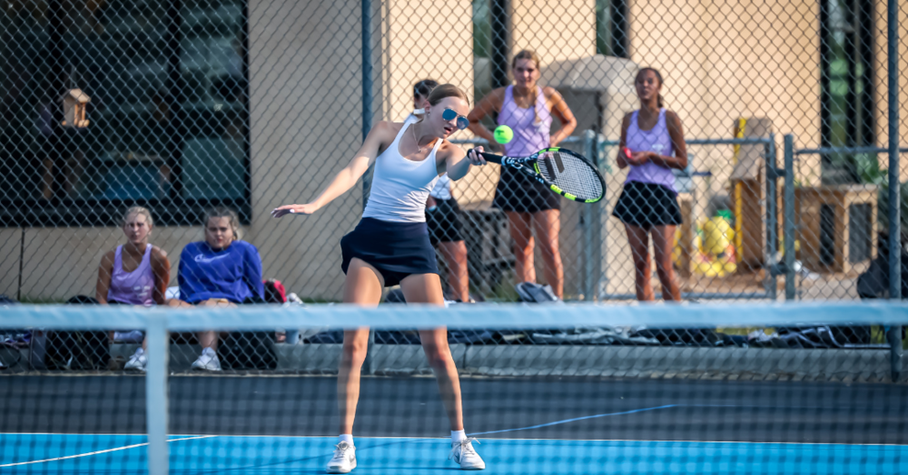 girls tennis player