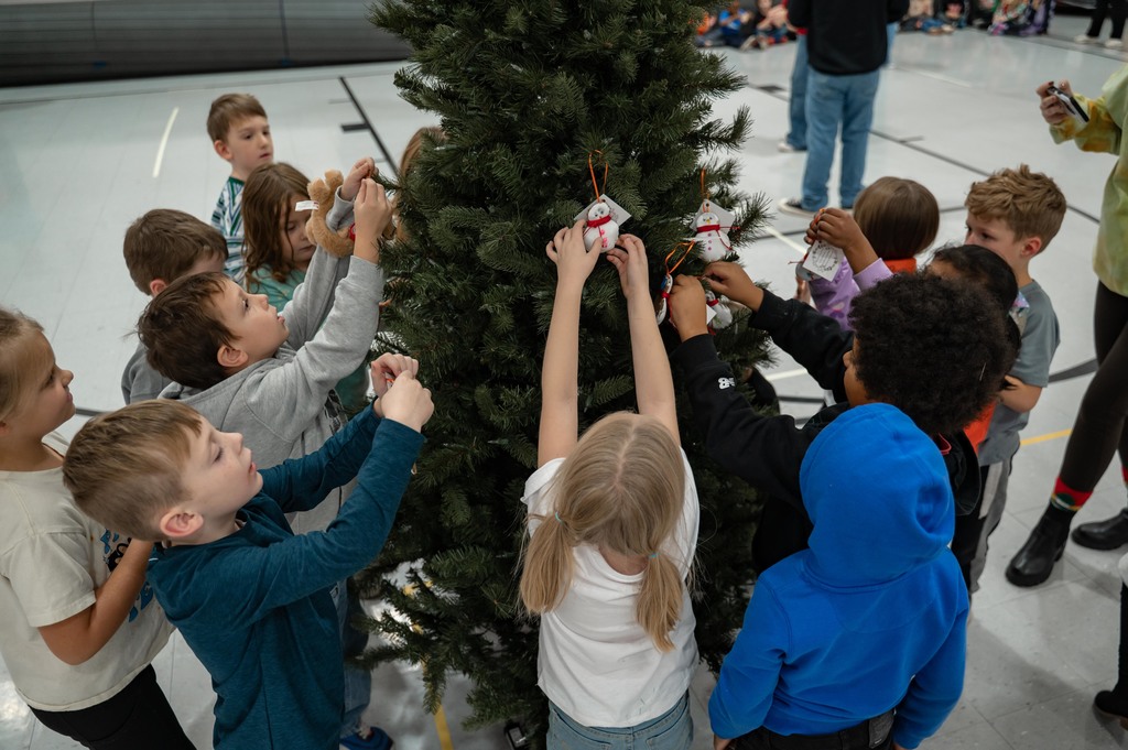 NSPC Hanging Of The Greens